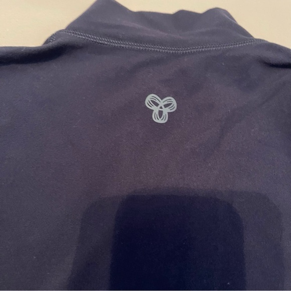 TNA Action TaBUTTER™ Limit Zip-Up in Navy Size XS - Picture 3 of 4